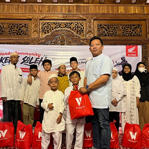 Tebar Kebahagian Ramadhan, Komunitas Honda Beri Santunan